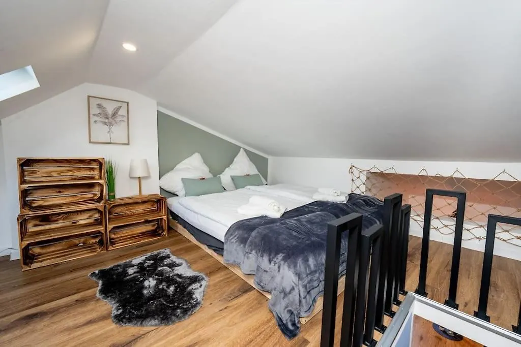 Moderne Maisonette Wohnung Im Fluesseviertel BRE